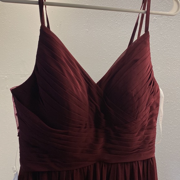 EUC Azazie Blake, Cabernet. Size A6. - Picture 2 of 6